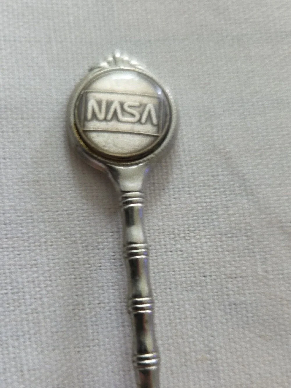 N/A branded silver